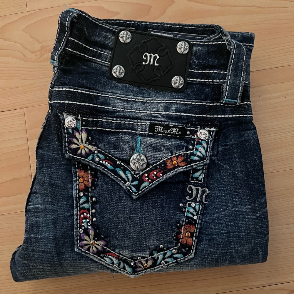 Miss Me Jeans Bootcut Size 28